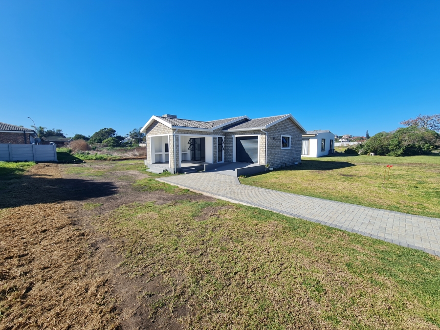 3 Bedroom Property for Sale in Aston Bay Eastern Cape